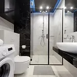Golden Sokolska 30 Towers - Great Location&74 Апартаменты